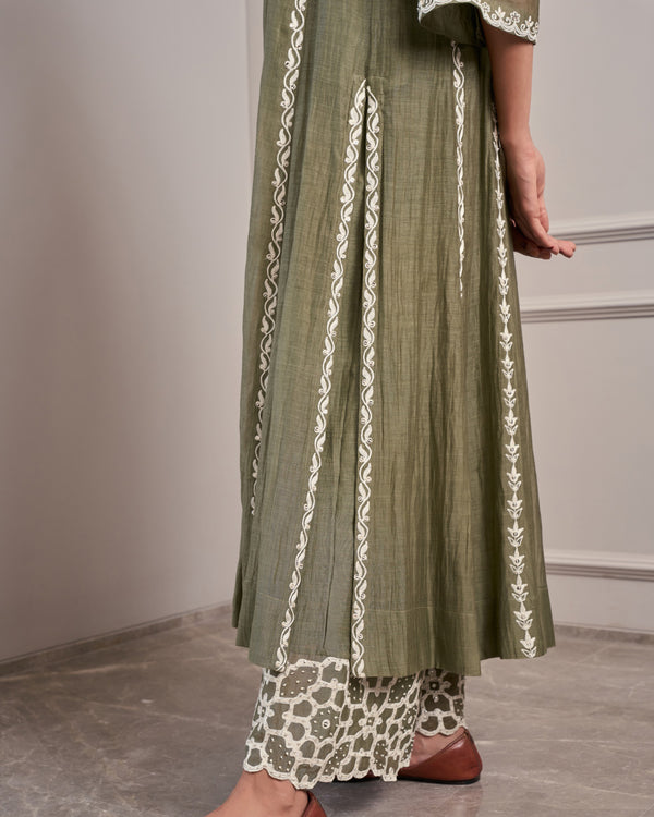 Moss Embroidered Chanderi Kurta Set
