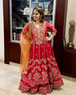 Saina Nehwal In Umber Chanderi Silk Lehenga