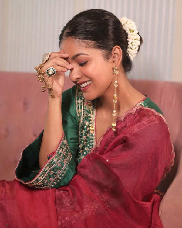 Ishita Dutta In Mahogany Green Chanderi Suit Set