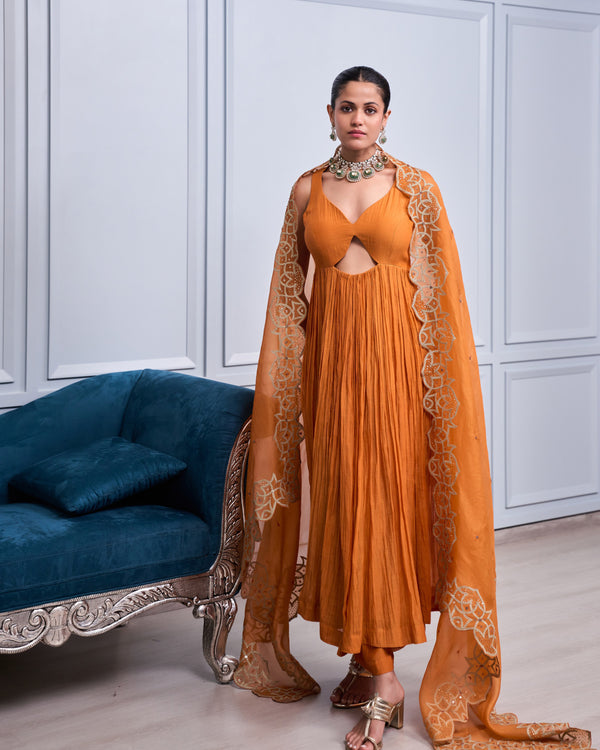 Titian Sweetheart Neck Suit Set