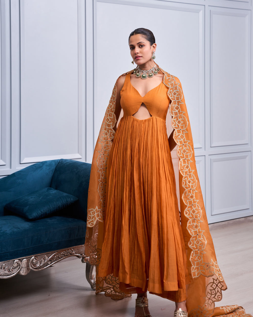 Titian Sweetheart Neck Suit Set