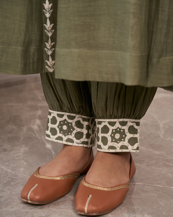 Olive Keyhole Embroidered Kurta Set