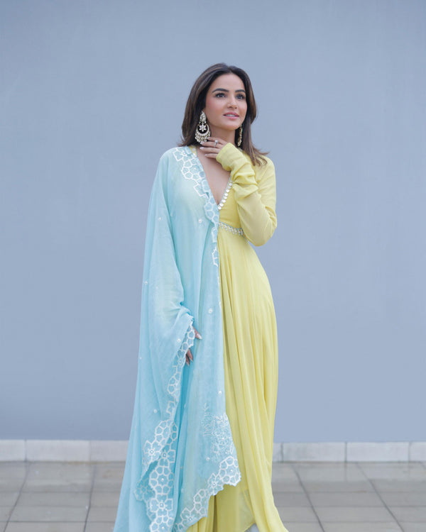 Jasmin Bhasin In Summer Lime Yellow Georgette Anarkali Set